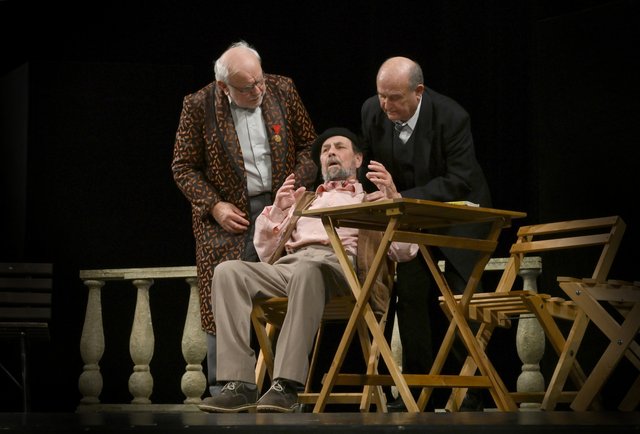 DS Na tahu, Červený Kostelec_Vítr ve větvích topolů