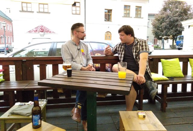 Antré s Karlem Peškem